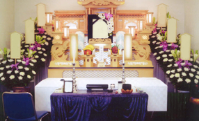 一般的な仏式の祭壇